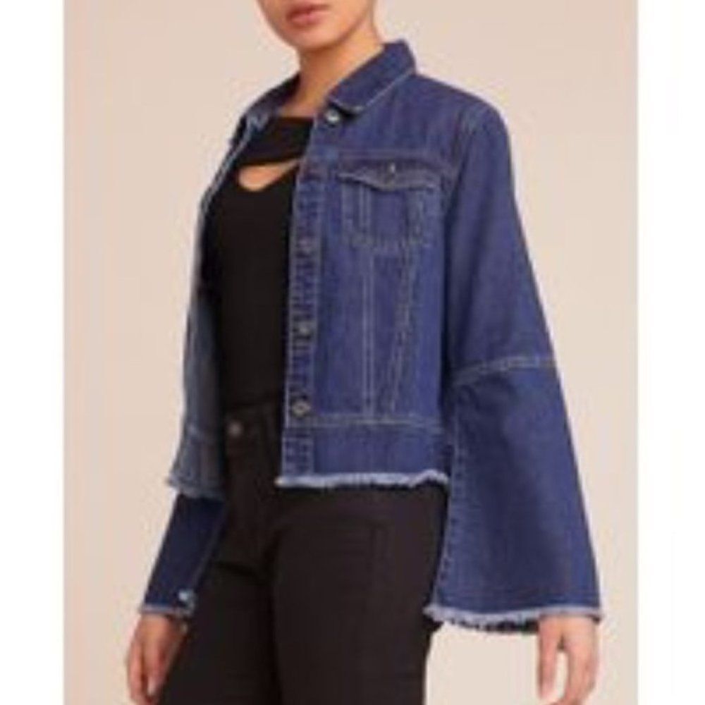 BB Dakota Cilla Frayed Hem Cropped Denim Jacket size Small Boho Festival